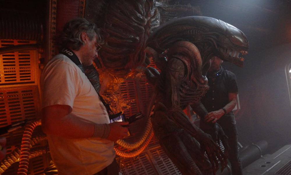 Synopsis, Ridley Scott, franchise Alien, préquel, casting, extraterrestres, Xénomorphes, bande-annonce, analyse visuelle, horreur science-fiction, date de sortie, scénaristes, réalisateurs, effets spéciaux, connexion à la saga, univers Alien, théories, intrigue, nouvelles créatures, production, critique, évolution de la franchise, rumeurs.